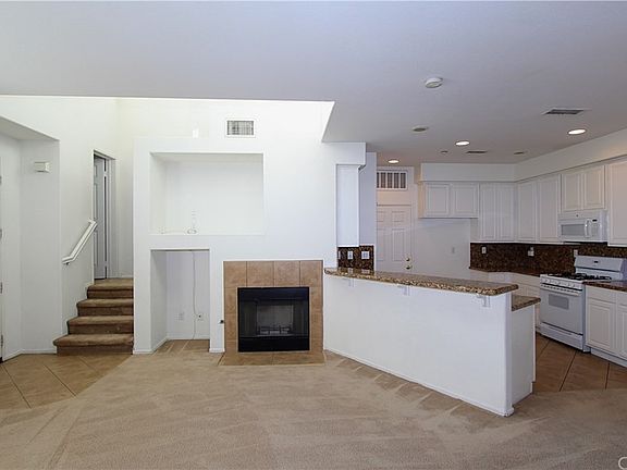 3rd image of 7272 Isabella Villa Ct