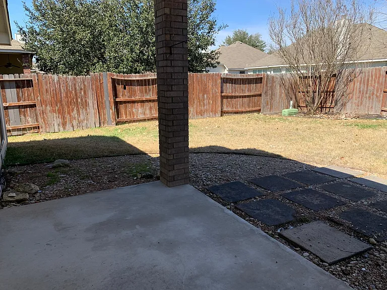 2708 Butterfly Dr — Photo 8