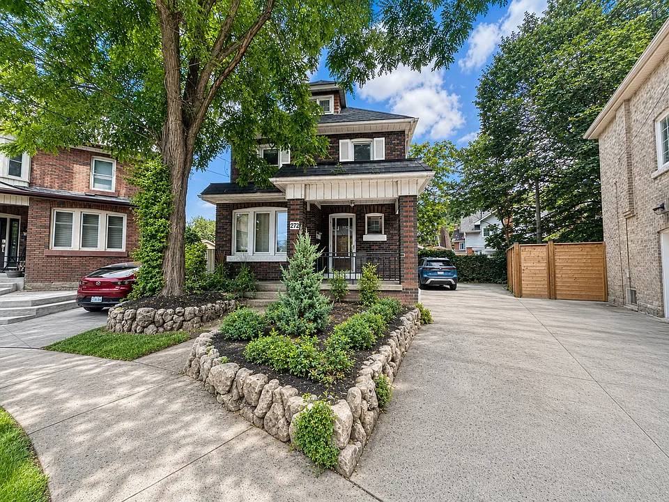 272 Stinson Cres