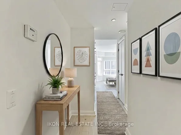 155 Yorkville Ave #1013, Toronto, ON M5R 0B4