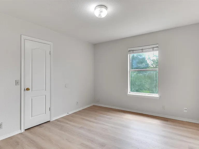 1204 Stepp Bnd — Photo 20