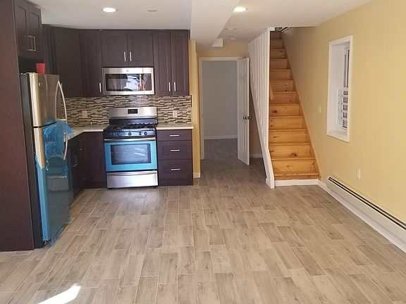 2nd image of 1785 Patterson Ave Floor 1