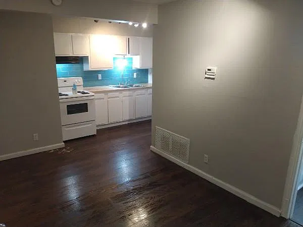 719 San Antonio St — Photo 1