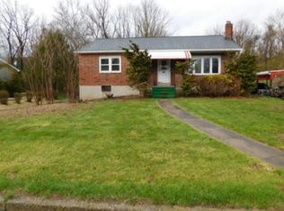 1711 Reservoir Rd, Reading, PA 19604