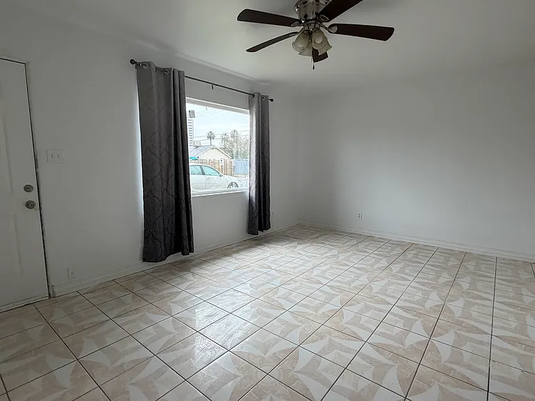 745 E Weldon Ave #2 — Photo 3