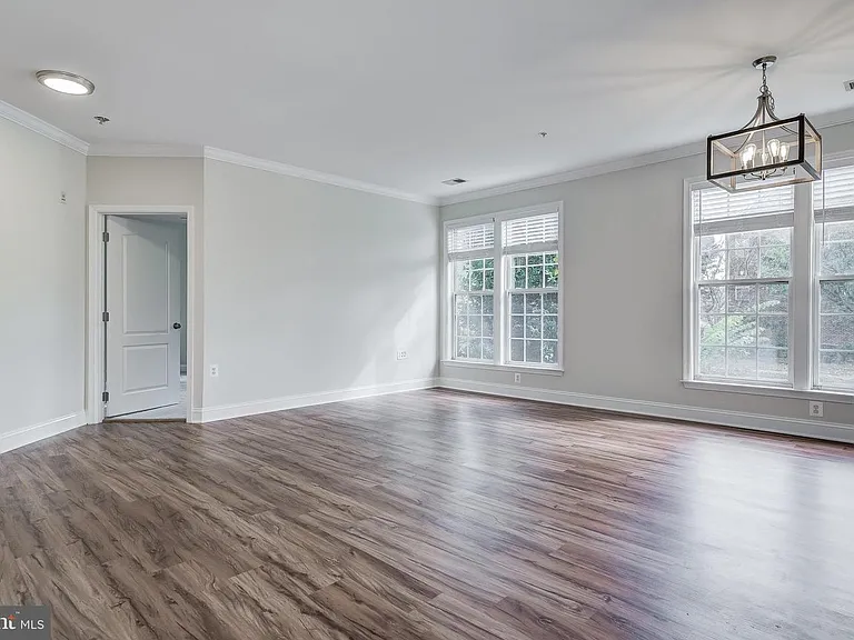 305 Redland Blvd #101 — Photo 13