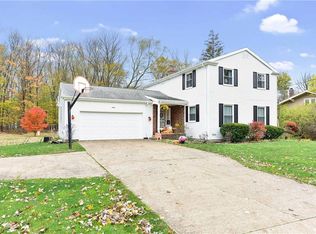4958 Porter Rd, North Olmsted, OH 44070