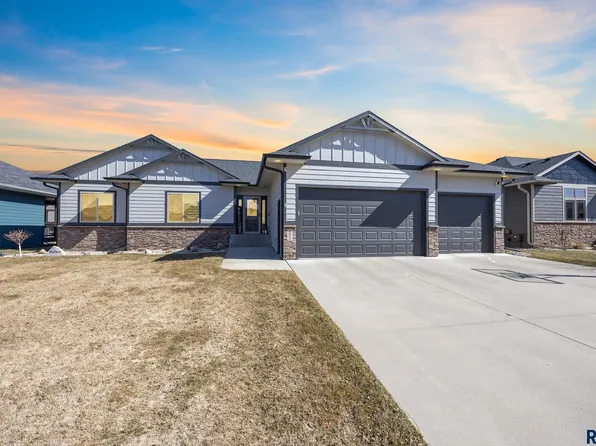 2600 S Lillian Ave, Sioux Falls, SD 57106