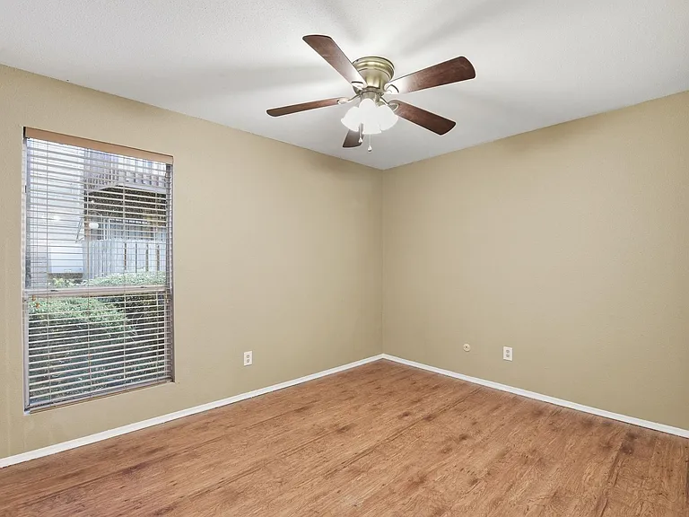 12905 Woodforest Blvd #711 — Photo 19