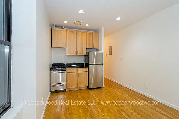 Rented by Copperwood Real Estate | media 2