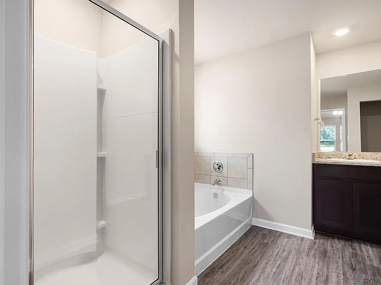 35517 Grovemont Dr — Photo 12