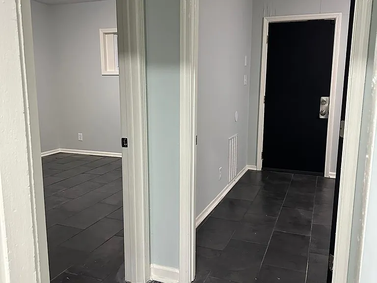 785 Dallas St — Photo 3