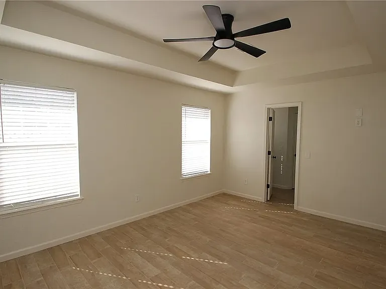1601 SE Audry Ln — Photo 8