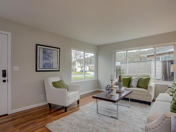 2nd image of 313 Bromley Cross Dr