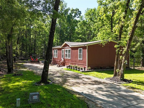 340 Windwood Dr, Livingston, TX 77351