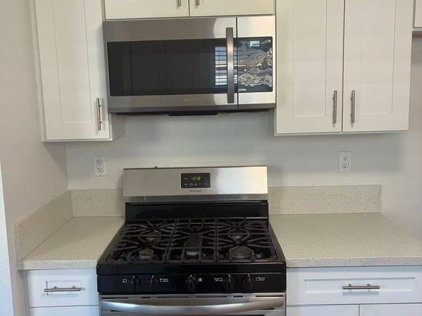 1261 E Appleton St #10