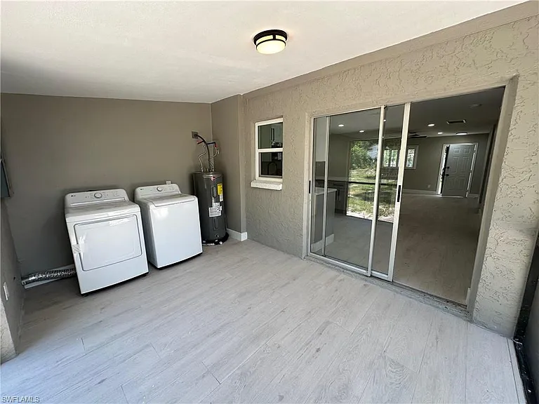 17396 E Carnegie Cir — Photo 19