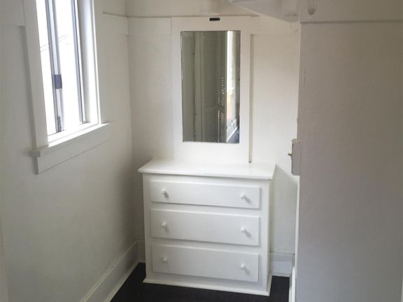 4th image of 1055 E Ocean Blvd APT L