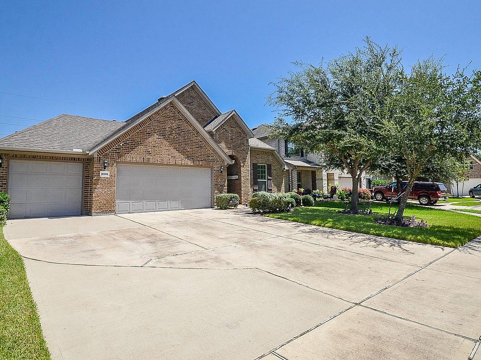 1st image of 30204 Green Meadows Ln
