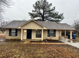 3565 Carroll Dr, Horn Lake, MS 38637