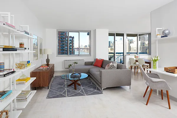 Rented by Manhattan Park | media 33