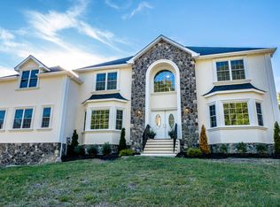 88A Union Valley Rd, Monroe, NJ 08831