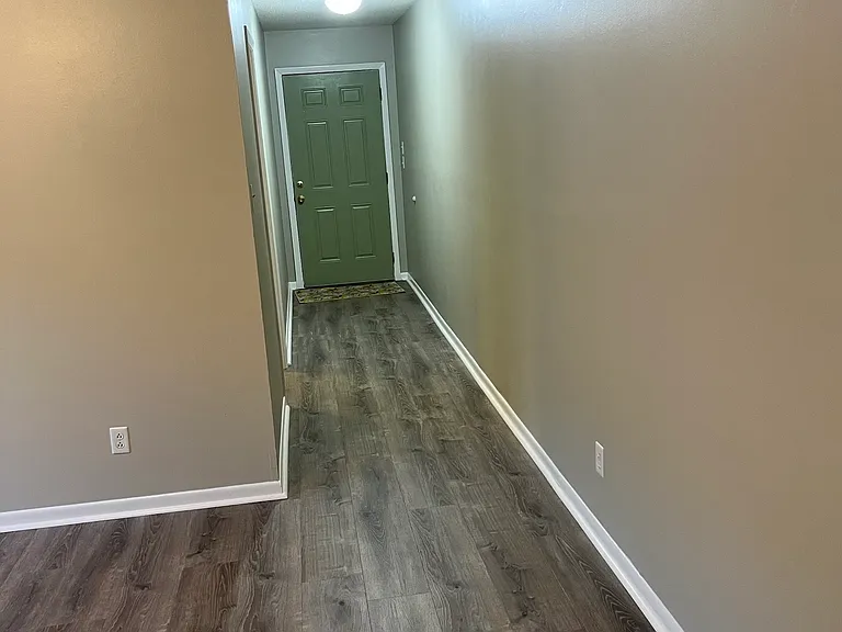 104 Hilltop Rd #3 — Photo 2