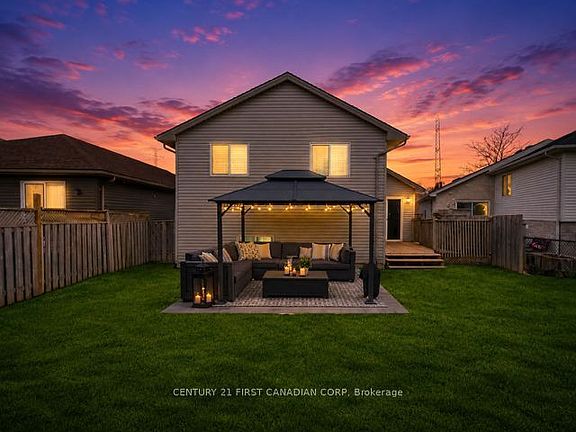 2nd image of 17 Cottonwood Dr