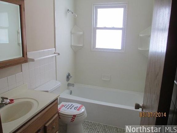 4th image of 321 Belle Aire Dr