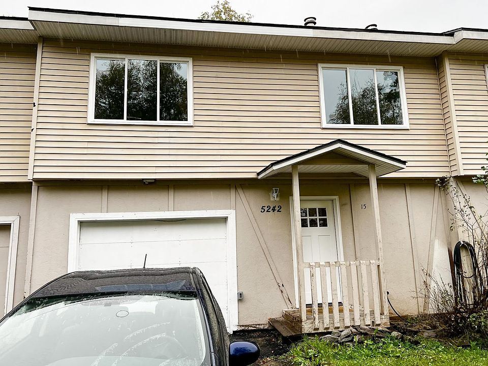 The front view of 5242 S. Outrigger, #15