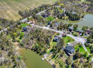 16 Dutchman Dr, Athens, NY 12015