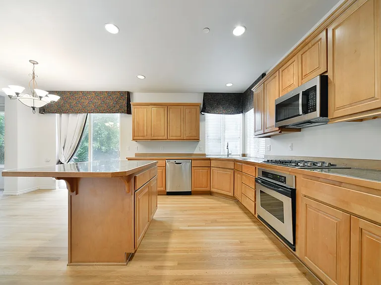 8428 NE 147th Pl — Photo 20