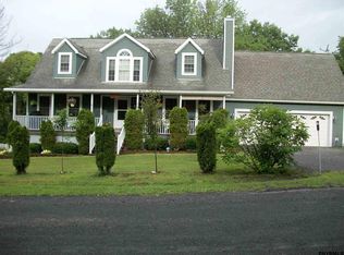 75 Derrick Von Brummel Cir, Athens, NY 12015