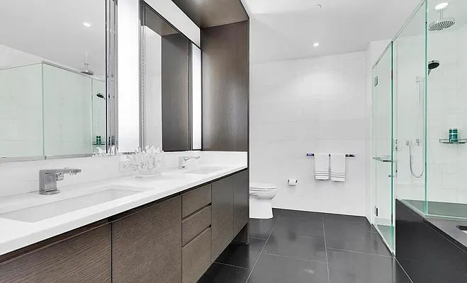 Sold by A & I Broadway | media 22