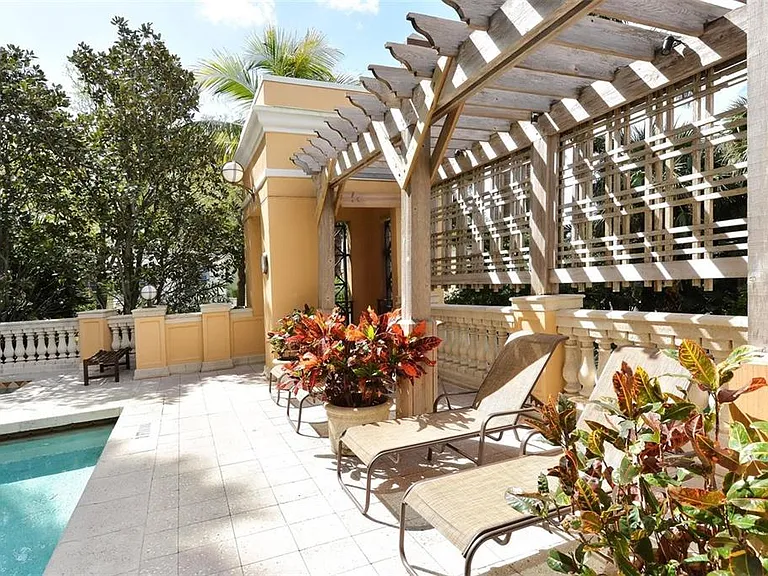 750 N Tamiami Trl #916 — Photo 46