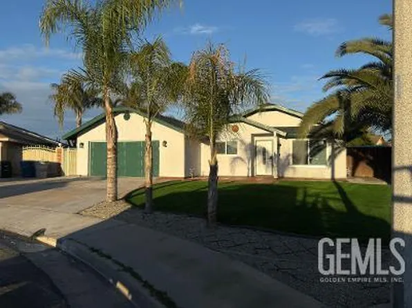2334 Rounds St, Delano, CA 93215