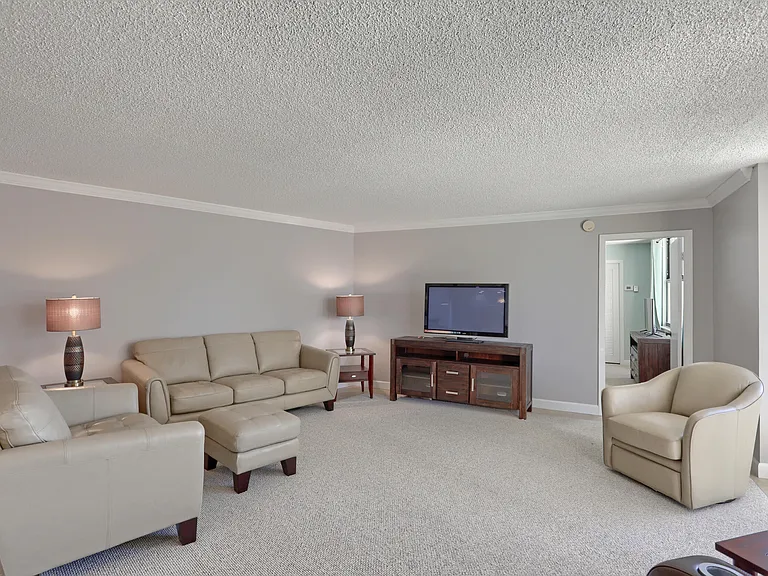 2800 N Ocean Dr #A — Photo 15