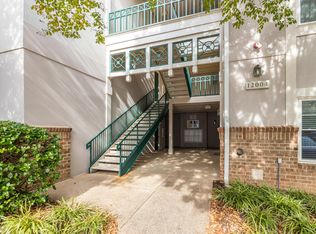 12004 Taliesin Pl APT 15, Reston, VA 20190