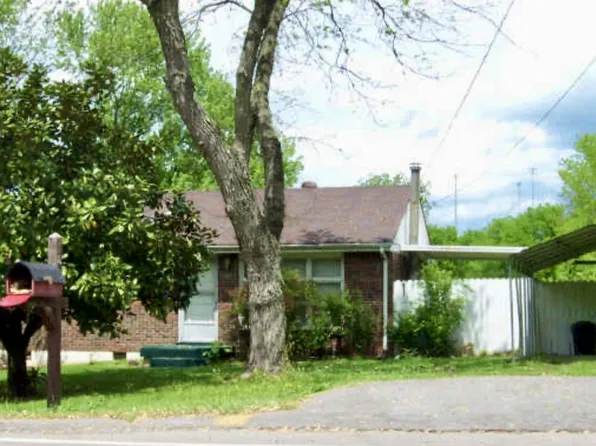 439 Ewing Dr, Nashville, TN 37207