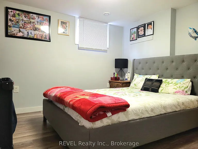 5675 Peer St — Photo 8