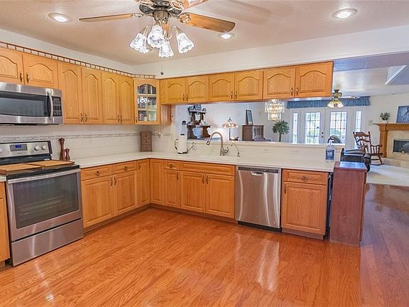 4th image of 521 Pinellas Bayway S APT 406