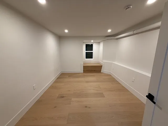1524 Waller St — Photo 18