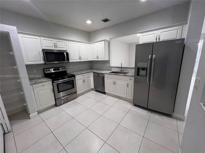 5549 NW 90th Ave, Sunrise, FL, 33351