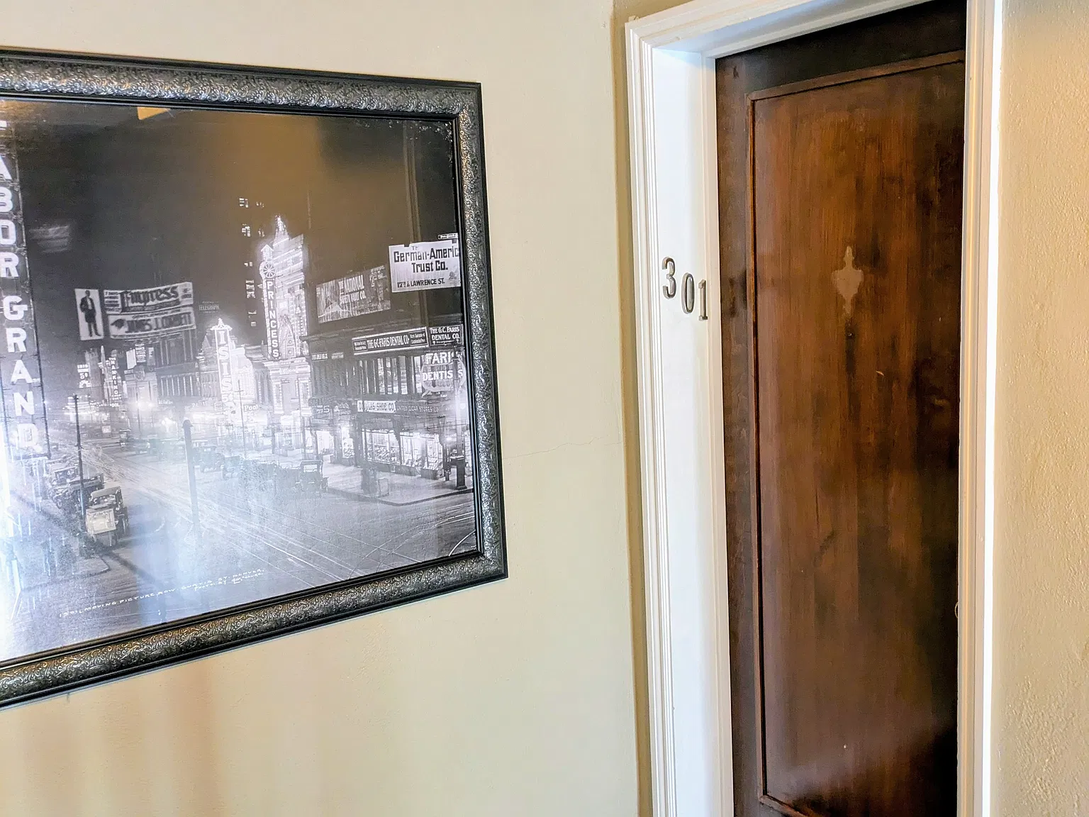 1 bed, 800 sqft, $1,695 — Photo 2
