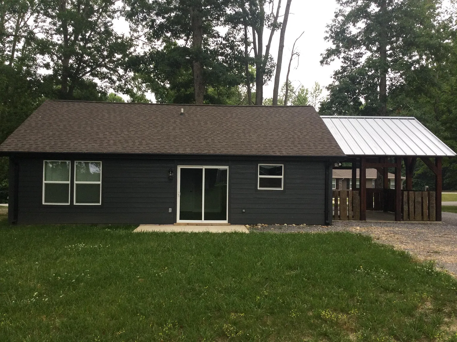 2 bed, 936 sqft, $1,400 — Photo 4
