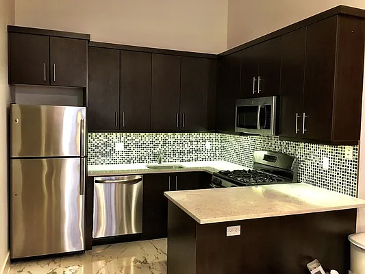 Rented by NY Space Finders Inc. | media 38