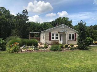 3213 Orchard Dr, High Ridge, MO 63049