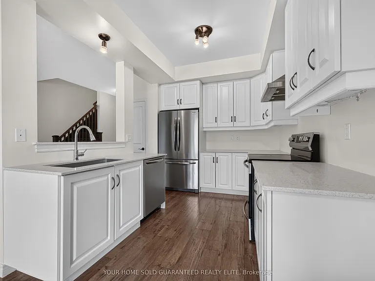 114 Dunrobin Ln — Photo 9