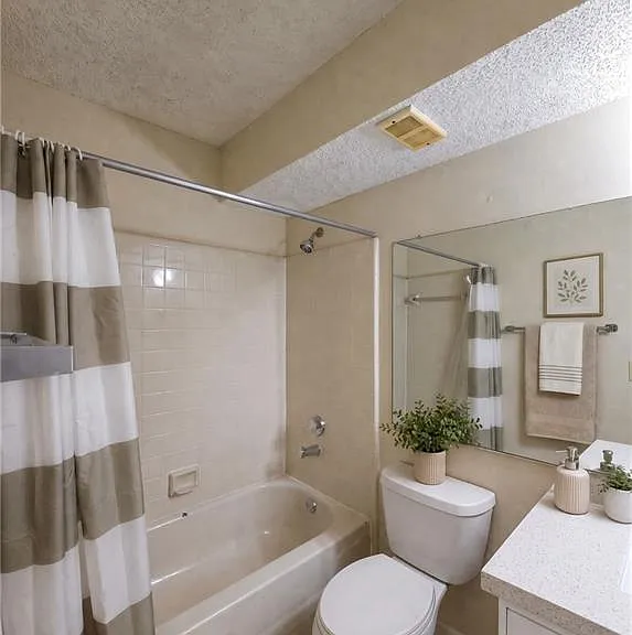 13631 Eagle Ridge Dr #226 — Photo 4