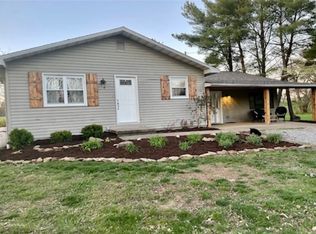 2193 County Road 825 N, Fairfield, IL 62837